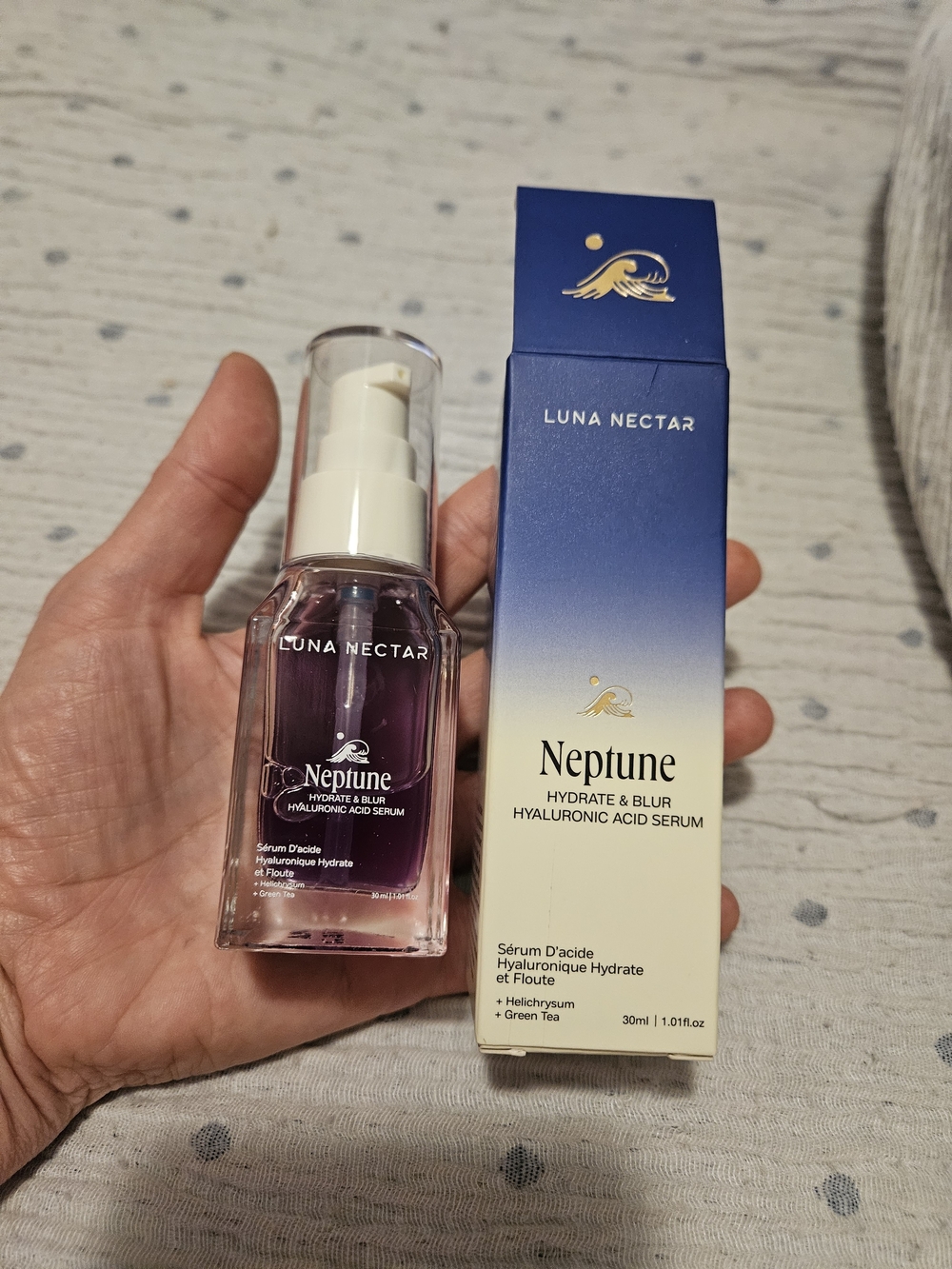 Neptune Hydrate & Blur Hyaluronic Acid Serum —